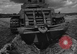 Standbild Prüfung deutscher Panzer Kassel Deutschland, 1945, aus Sekunde 13 historischem Filmmaterial Videoclip 65675041546