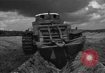 Standbild Prüfung deutscher Panzer Kassel Deutschland, 1945, aus Sekunde 17 historischem Filmmaterial Videoclip 65675041546