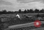 Standbild Prüfung deutscher Panzer Kassel Deutschland, 1945, aus Sekunde 24 historischem Filmmaterial Videoclip 65675041546