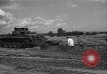 Standbild Prüfung deutscher Panzer Kassel Deutschland, 1945, aus Sekunde 33 historischem Filmmaterial Videoclip 65675041546