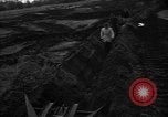 Standbild Prüfung deutscher Panzer Kassel Deutschland, 1945, aus Sekunde 35 historischem Filmmaterial Videoclip 65675041546