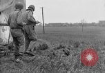 Standbild deutsche Kapitulation zum sechsten Armored Division Altenburg Deutschland, 1945, aus Sekunde 35 historischem Filmmaterial Videoclip 65675041547