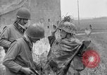 Standbild deutsche Kapitulation zum sechsten Armored Division Altenburg Deutschland, 1945, aus Sekunde 47 historischem Filmmaterial Videoclip 65675041547