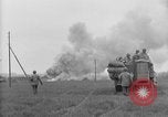 Standbild deutsche Kapitulation zum sechsten Armored Division Altenburg Deutschland, 1945, aus Sekunde 54 historischem Filmmaterial Videoclip 65675041547