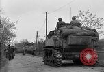 Standbild deutschen Gefangenen Altenburg Deutschland, 1945, aus Sekunde 4 historischem Filmmaterial Videoclip 65675041548