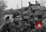 Standbild deutschen Gefangenen Altenburg Deutschland, 1945, aus Sekunde 17 historischem Filmmaterial Videoclip 65675041548