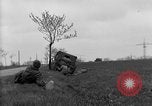 Standbild deutschen Gefangenen Altenburg Deutschland, 1945, aus Sekunde 39 historischem Filmmaterial Videoclip 65675041548