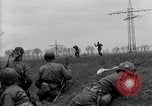 Standbild deutschen Gefangenen Altenburg Deutschland, 1945, aus Sekunde 52 historischem Filmmaterial Videoclip 65675041548