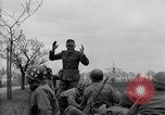 Standbild deutschen Gefangenen Altenburg Deutschland, 1945, aus Sekunde 60 historischem Filmmaterial Videoclip 65675041548