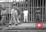 Immagine di Stati Uniti Marines Tacloban città isola di Leyte Filippine, 1945, secondo 3 filmato di repertorio 65675041588