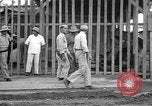 Immagine di Stati Uniti Marines Tacloban città isola di Leyte Filippine, 1945, secondo 5 filmato di repertorio 65675041588