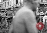 Immagine di Stati Uniti Marines Tacloban città isola di Leyte Filippine, 1945, secondo 13 filmato di repertorio 65675041588