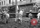 Immagine di Stati Uniti Marines Tacloban città isola di Leyte Filippine, 1945, secondo 14 filmato di repertorio 65675041588