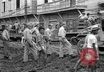 Immagine di Stati Uniti Marines Tacloban città isola di Leyte Filippine, 1945, secondo 19 filmato di repertorio 65675041588