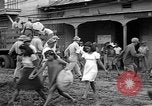 Immagine di Stati Uniti Marines Tacloban città isola di Leyte Filippine, 1945, secondo 24 filmato di repertorio 65675041588