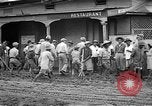 Immagine di Stati Uniti Marines Tacloban città isola di Leyte Filippine, 1945, secondo 29 filmato di repertorio 65675041588