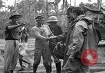 Immagine di Stati Uniti Marines Tacloban città isola di Leyte Filippine, 1945, secondo 40 filmato di repertorio 65675041588