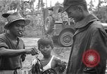 Immagine di Stati Uniti Marines Tacloban città isola di Leyte Filippine, 1945, secondo 61 filmato di repertorio 65675041588