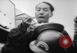 Standbild Bürger chinesischer Abstammung California United States USA, 1943, aus Sekunde 55 historischem Filmmaterial Videoclip 65675041590