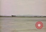Standbild F4U Corsair Korea, 1950, aus Sekunde 7 historischem Filmmaterial Videoclip 65675041598