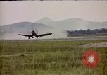 Standbild F4U Corsair Korea, 1950, aus Sekunde 22 historischem Filmmaterial Videoclip 65675041598