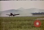 Standbild F4U Corsair Korea, 1950, aus Sekunde 24 historischem Filmmaterial Videoclip 65675041598