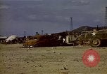 Standbild zerstörten Automobil Korea, 1950, aus Sekunde 11 historischem Filmmaterial Videoclip 65675041599