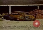 Standbild zerstörten Automobil Korea, 1950, aus Sekunde 18 historischem Filmmaterial Videoclip 65675041599