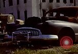 Standbild zerstörten Automobil Korea, 1950, aus Sekunde 25 historischem Filmmaterial Videoclip 65675041599