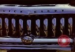 Standbild zerstörten Automobil Korea, 1950, aus Sekunde 46 historischem Filmmaterial Videoclip 65675041599