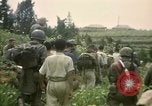 Immagine di North Korean soldier catturato Corea, 1950, secondo 9 filmato di repertorio 65675041613