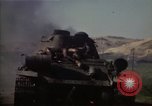 Immagine di North Korean soldier catturato Corea, 1950, secondo 36 filmato di repertorio 65675041613