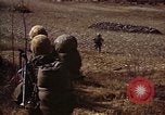 Immagine di Stati Uniti Marines nella guerra di Corea Hoengsong Corea, 1951, secondo 49 filmato di repertorio 65675041614
