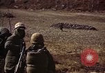 Immagine di Stati Uniti Marines nella guerra di Corea Hoengsong Corea, 1951, secondo 52 filmato di repertorio 65675041614