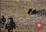 Immagine di Stati Uniti Marines nella guerra di Corea Hoengsong Corea, 1951, secondo 61 filmato di repertorio 65675041614