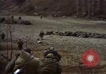 Standbild Vereinigten Staaten Marines im Kampf während des Korea Krieges Hoengsong Korea, 1951, aus Sekunde 10 historischem Filmmaterial Videoclip 65675041615