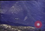 Standbild US Marine F4U Korsaren bieten Close Air Support 7 Marine Behandlungsschema Hoengsong Korea, 1951, aus Sekunde 17 historischem Filmmaterial Videoclip 65675041616