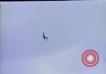 Standbild US Marine F4U Korsaren bieten Close Air Support 7 Marine Behandlungsschema Hoengsong Korea, 1951, aus Sekunde 23 historischem Filmmaterial Videoclip 65675041616