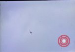 Standbild US Marine F4U Korsaren bieten Close Air Support 7 Marine Behandlungsschema Hoengsong Korea, 1951, aus Sekunde 24 historischem Filmmaterial Videoclip 65675041616