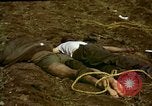 Standbild Atrocity Opfer von Hoengsong Hinterhalt in Korea Krieg Hoengsong Korea, 1951, aus Sekunde 5 historischem Filmmaterial Videoclip 65675041617