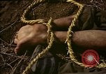 Standbild Atrocity Opfer von Hoengsong Hinterhalt in Korea Krieg Hoengsong Korea, 1951, aus Sekunde 23 historischem Filmmaterial Videoclip 65675041617