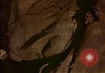 Standbild Atrocity Opfer von Hoengsong Hinterhalt in Korea Krieg Hoengsong Korea, 1951, aus Sekunde 48 historischem Filmmaterial Videoclip 65675041617