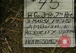 Standbild zerstörten US-Militär Lkw nach Hoengsong Massaker Hoengsong Korea, 1951, aus Sekunde 4 historischem Filmmaterial Videoclip 65675041618