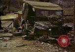 Standbild zerstörten US-Militär Lkw nach Hoengsong Massaker Hoengsong Korea, 1951, aus Sekunde 34 historischem Filmmaterial Videoclip 65675041618