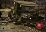 Standbild zerstörten US-Militär Lkw nach Hoengsong Massaker Hoengsong Korea, 1951, aus Sekunde 35 historischem Filmmaterial Videoclip 65675041618