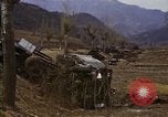 Standbild zerstörten US-Militär Lkw nach Hoengsong Massaker Hoengsong Korea, 1951, aus Sekunde 52 historischem Filmmaterial Videoclip 65675041618