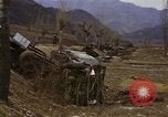 Standbild zerstörten US-Militär Lkw nach Hoengsong Massaker Hoengsong Korea, 1951, aus Sekunde 61 historischem Filmmaterial Videoclip 65675041618