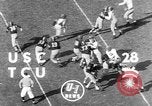 Standbild Fußballspiel Los Angeles California USA, 1951, aus Sekunde 6 historischem Filmmaterial Videoclip 65675041643