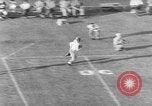 Standbild Fußballspiel Los Angeles California USA, 1951, aus Sekunde 28 historischem Filmmaterial Videoclip 65675041643
