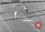 Standbild Fußballspiel Los Angeles California USA, 1951, aus Sekunde 29 historischem Filmmaterial Videoclip 65675041643